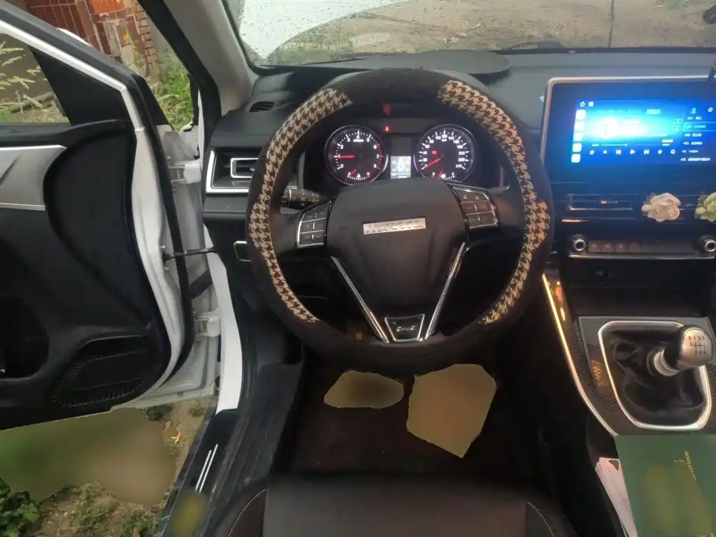 Haval M6 2021 PLUS 1.5T Manual Luxury Smart Connect фото 7