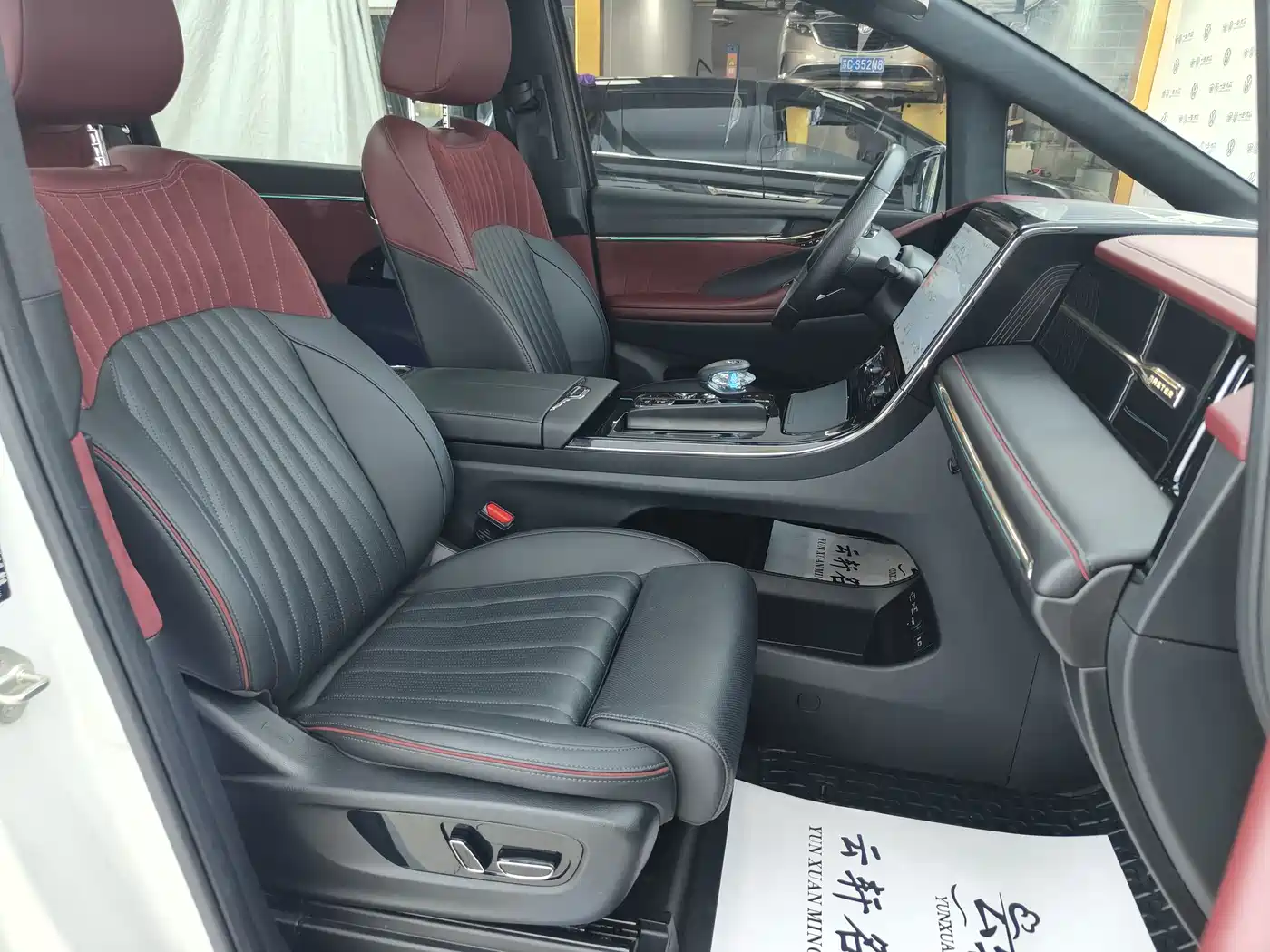 GAC Trumpchi Trumpchi M8 2024 Patriarch Series 400T Ultimate Edition фото 7