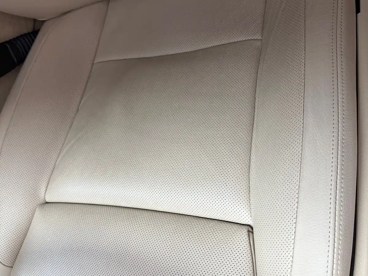 BMW 7 Series 2013 Model 740Li Leading фото 7