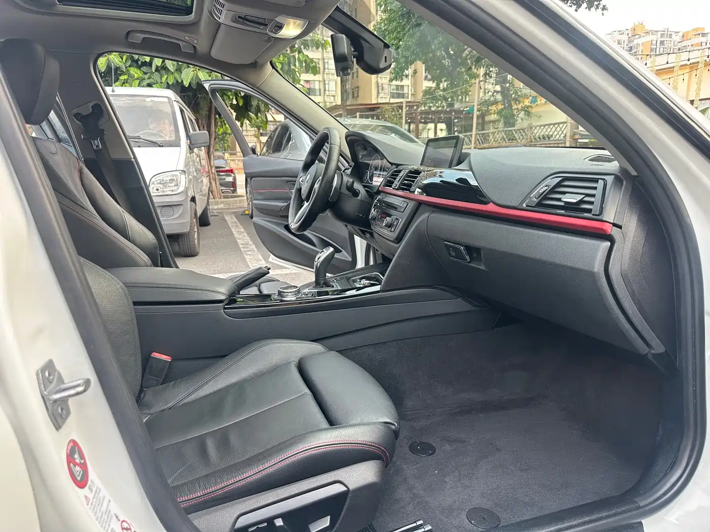 BMW 3 Series 2015 320i Sport Design Package фото 5