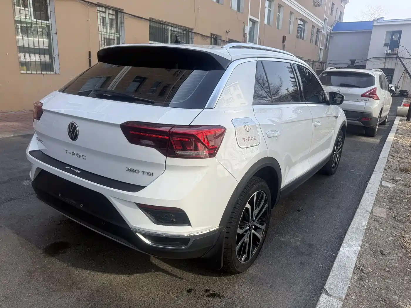 VOLKSWAGEN T ROC EXPLORING SONGS