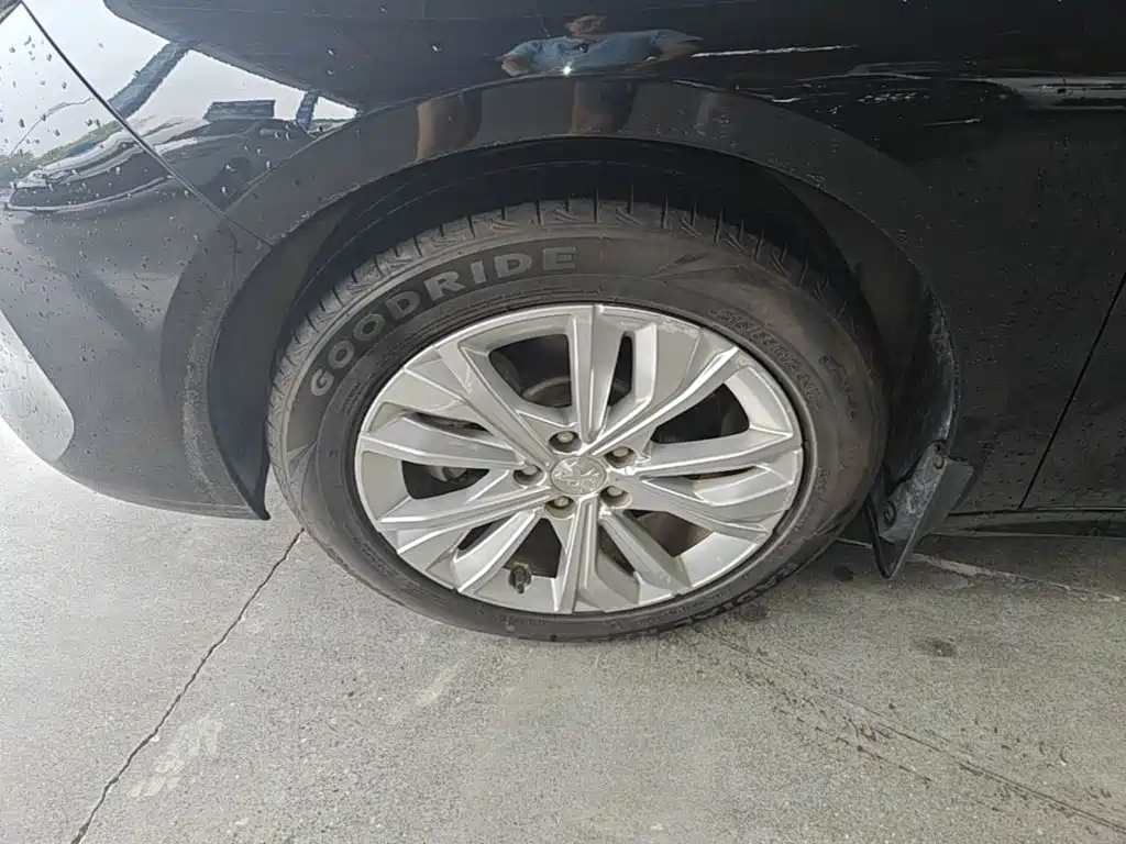 Фото 23 - Peugeot 508