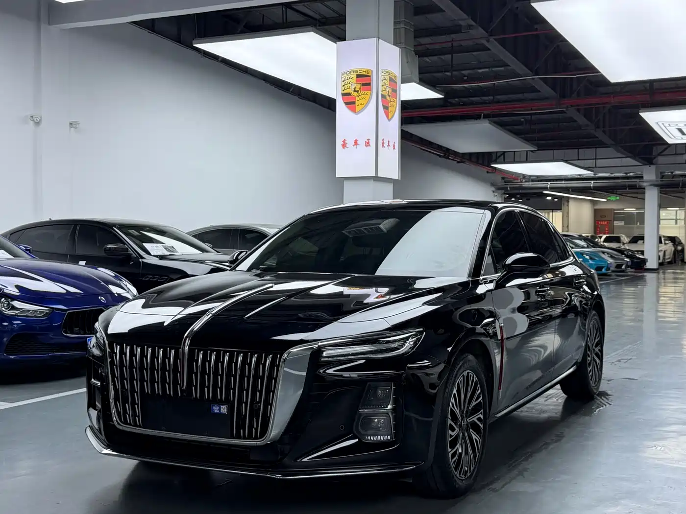 Hongqi H5 2023 2.0T Auto Smart Connect Flag Comfort