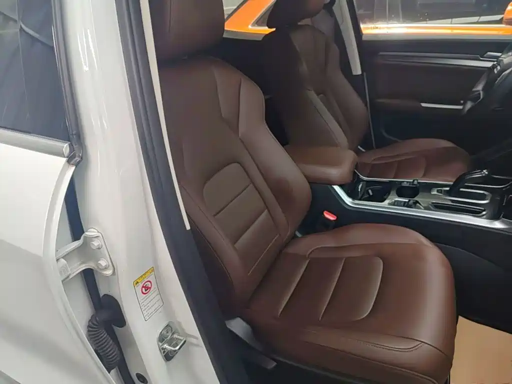 Haval H4 2019 2019 1.5GDIT DCT Luxury Smart Connection China VI