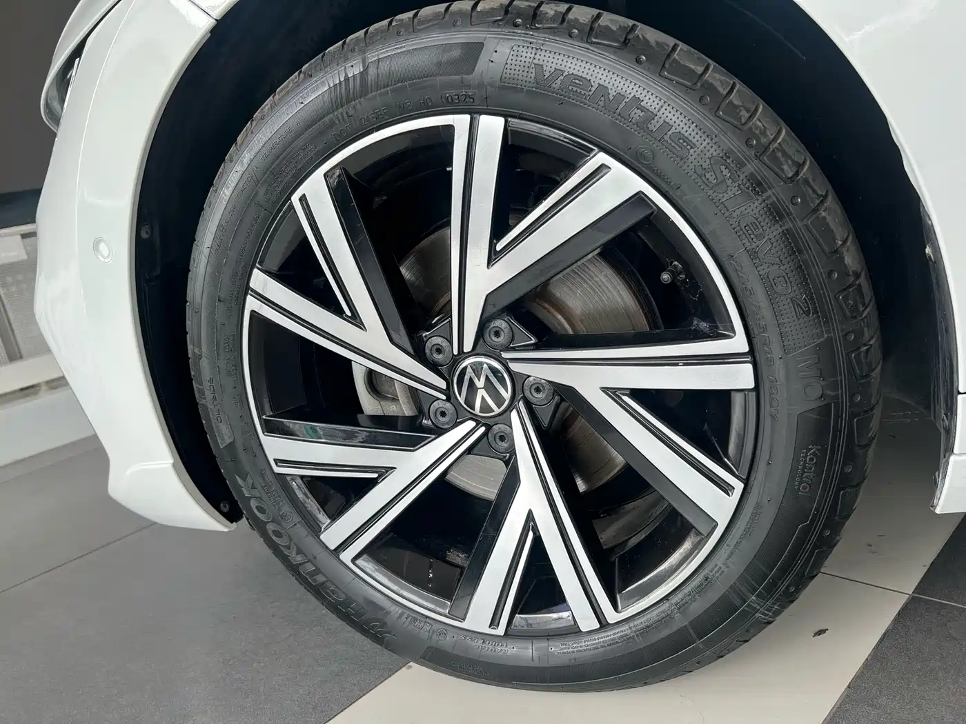 Volkswagen FAW-Volkswagen CC 2021 380TSI Eye-catching Edition фото 7