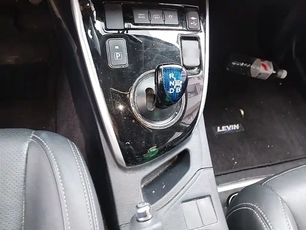 Toyota Levin Twin Engine E+ 2019 1.8PH V E-CVT Luxury Edition фото 7