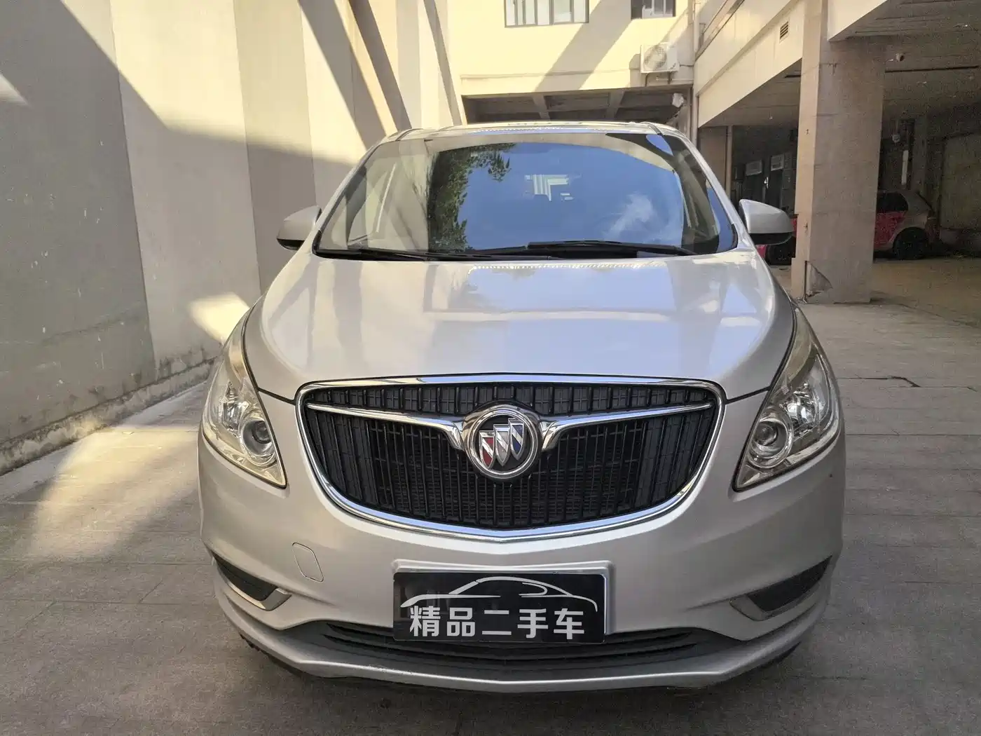 Buick GL8 2017 25S Luxury China V фото 2