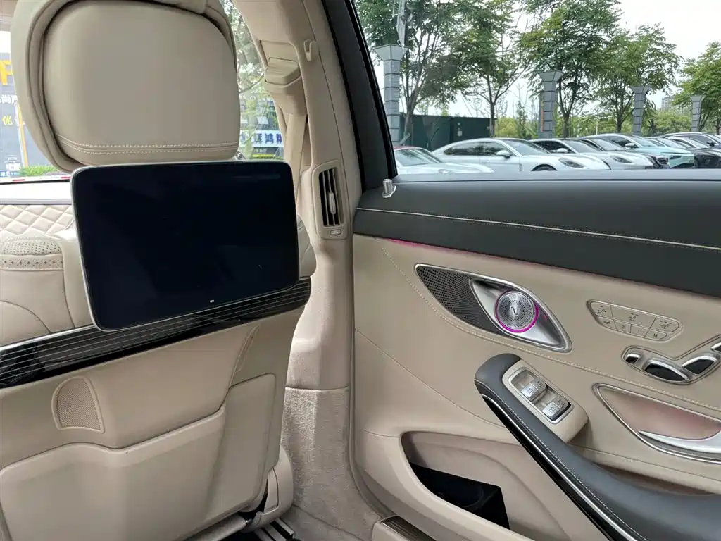 Mercedes-Benz Maybach S-Class 2018 Model S 680 фото 17