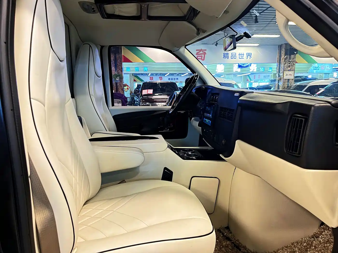 GMC Savana 2015 2015 5.3L G660S 4WD Elegance Edition