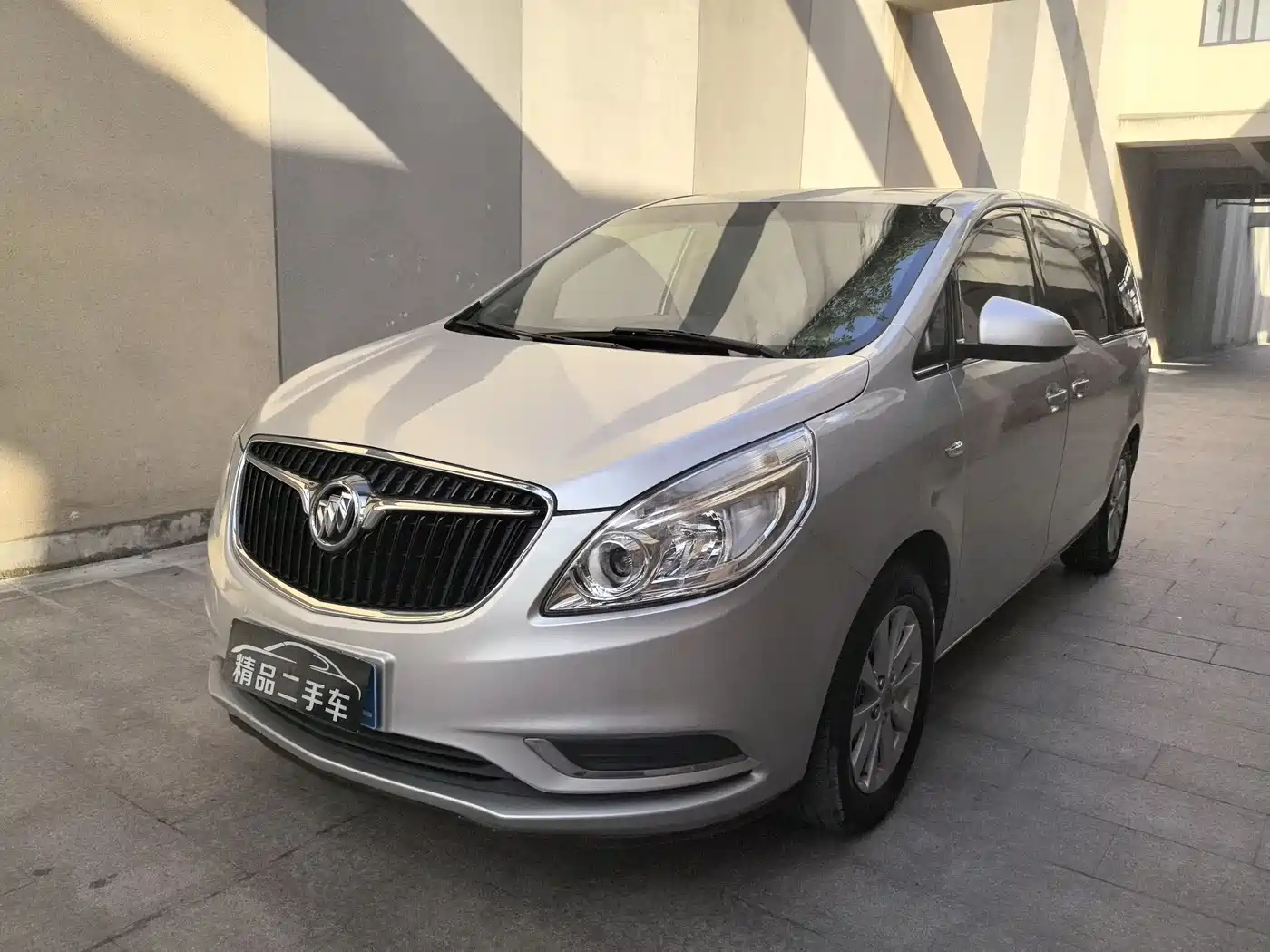 Buick GL8 2017 25S Luxury China V