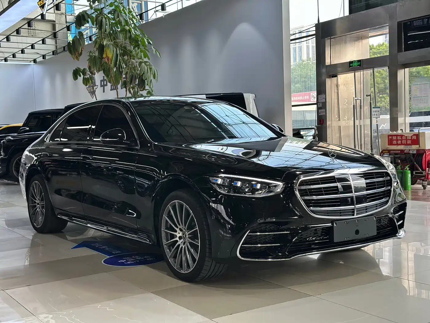 Mercedes-Benz S-Class 2026 Model S 450 L 4MATIC фото 3
