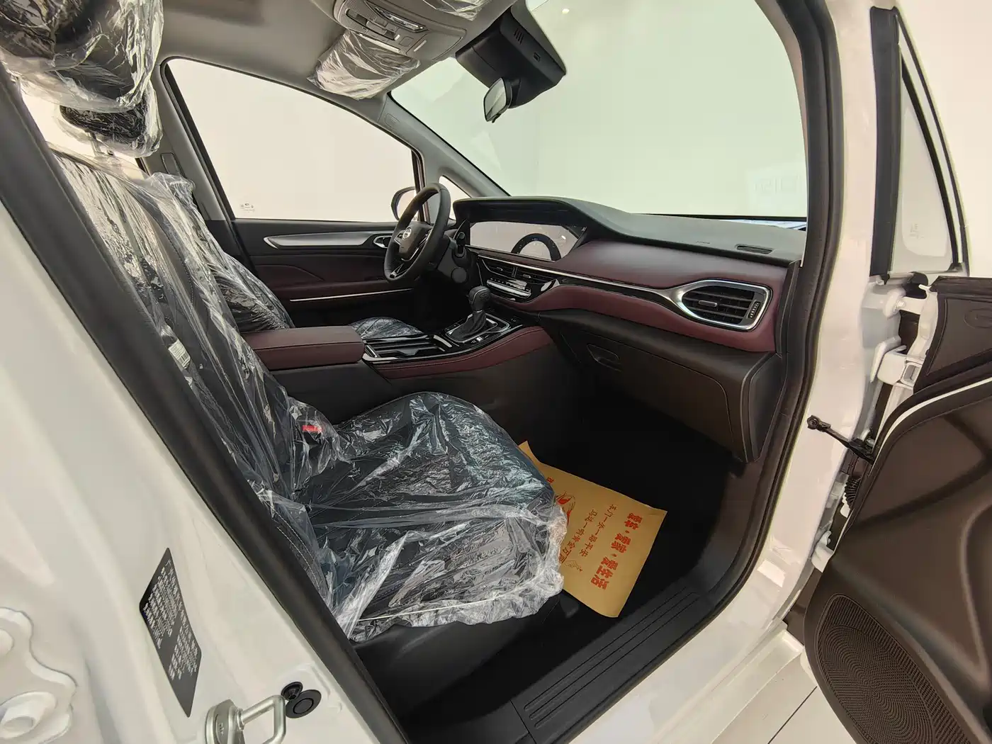 GAC Trumpchi Trumpchi M6 2025 Basic Model фото 13