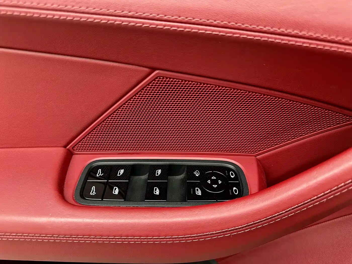 Porsche Panamera 2019 Panamera 2.9T фото 17