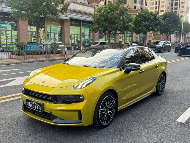 Lynk & Co 03 03+ 2.0TD, автомат