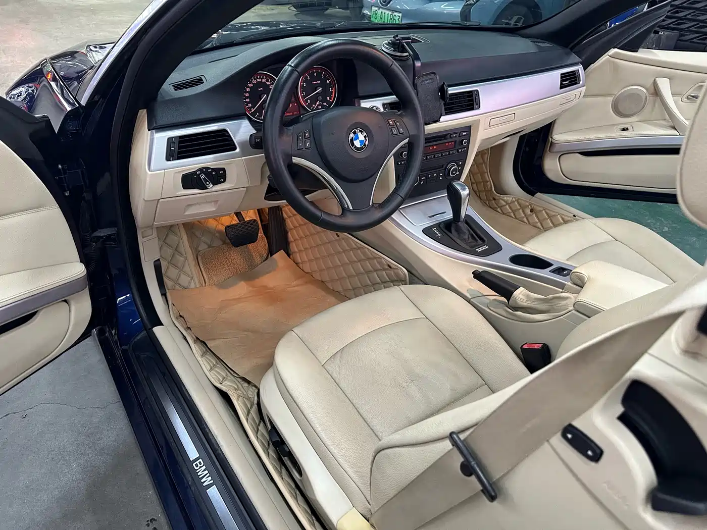 BMW 3 Series (Import) 2011 325i Convertible Coupe фото 8