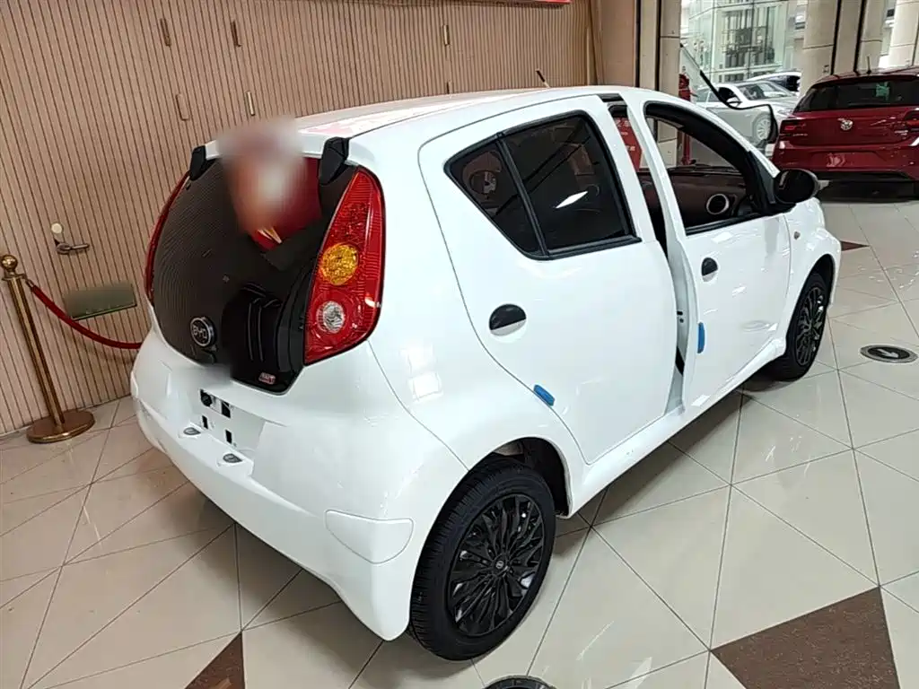 BYD F0 2015 1.0L AMT Xuan Cool Edition фото 5