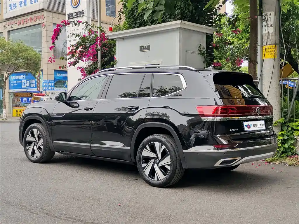 Volkswagen Teramont 2024 380TSI 4WD Prestige Luxury Edition фото 4