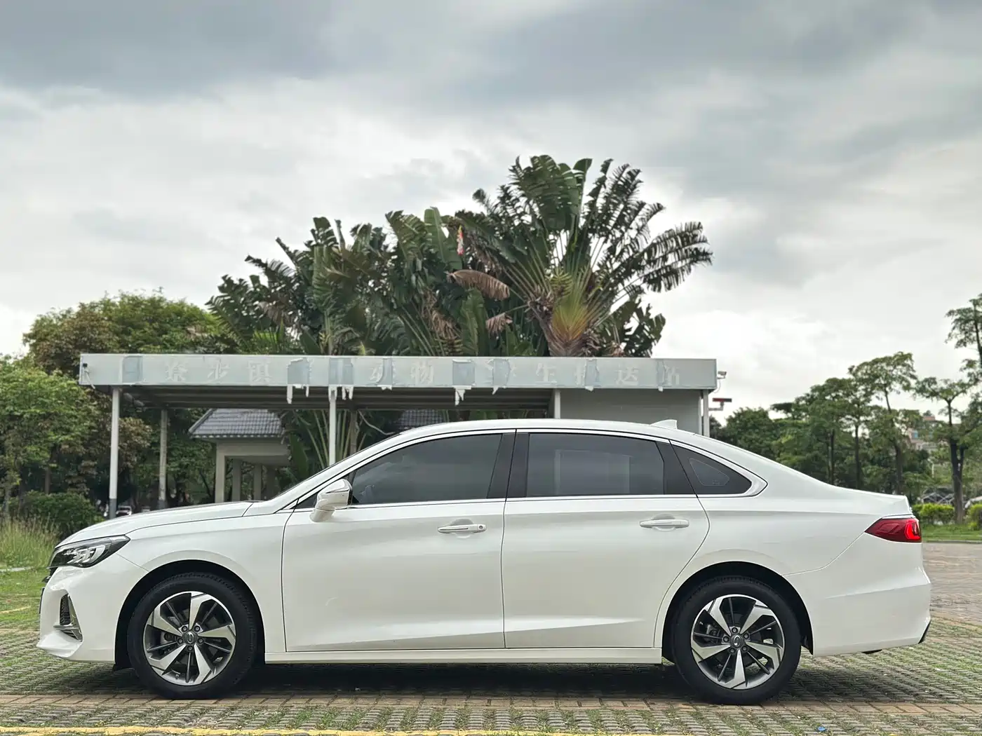 GAC Trumpchi Trumpchi GA6 2019 270T Automatic Premium Edition фото 10