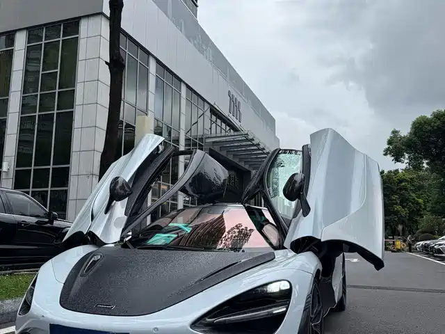 McLaren 720S 2019
