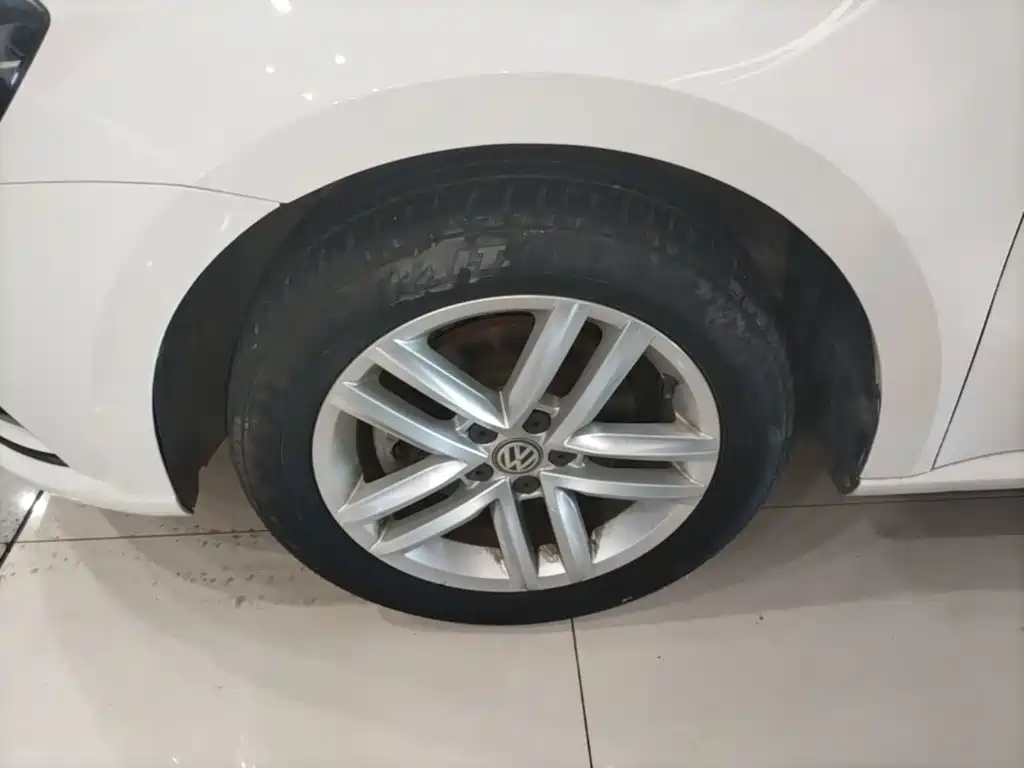 Volkswagen Lavida Tour 2018 2017 180TSI DSG Comfort Edition