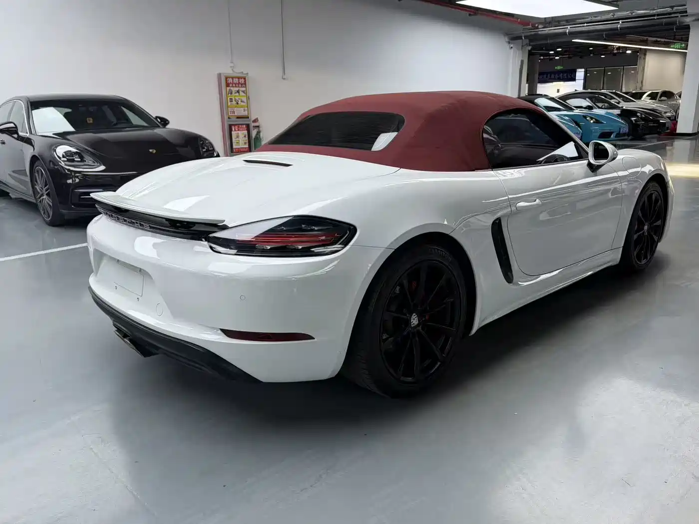 Porsche 718 2020 Boxster 2.0T фото 11