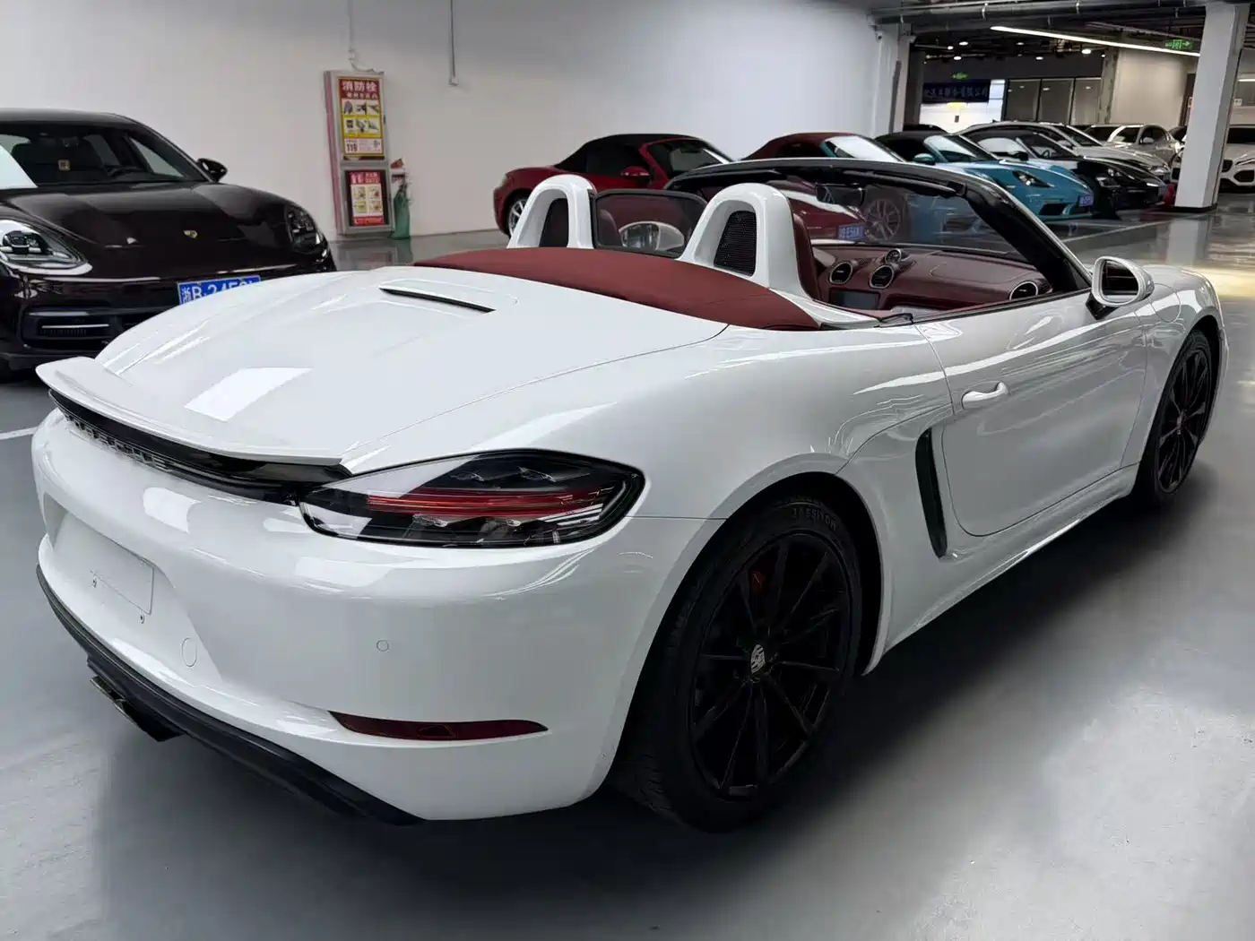 Porsche 718 2020 Boxster 2.0T фото 18