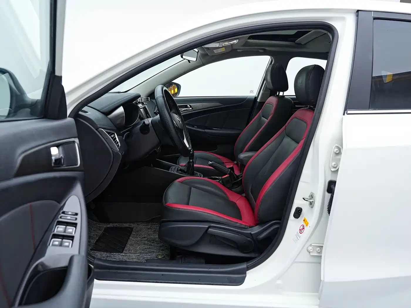 Changan Eado XT 2017 2016 1.6L Manual Stylish Cool Edition