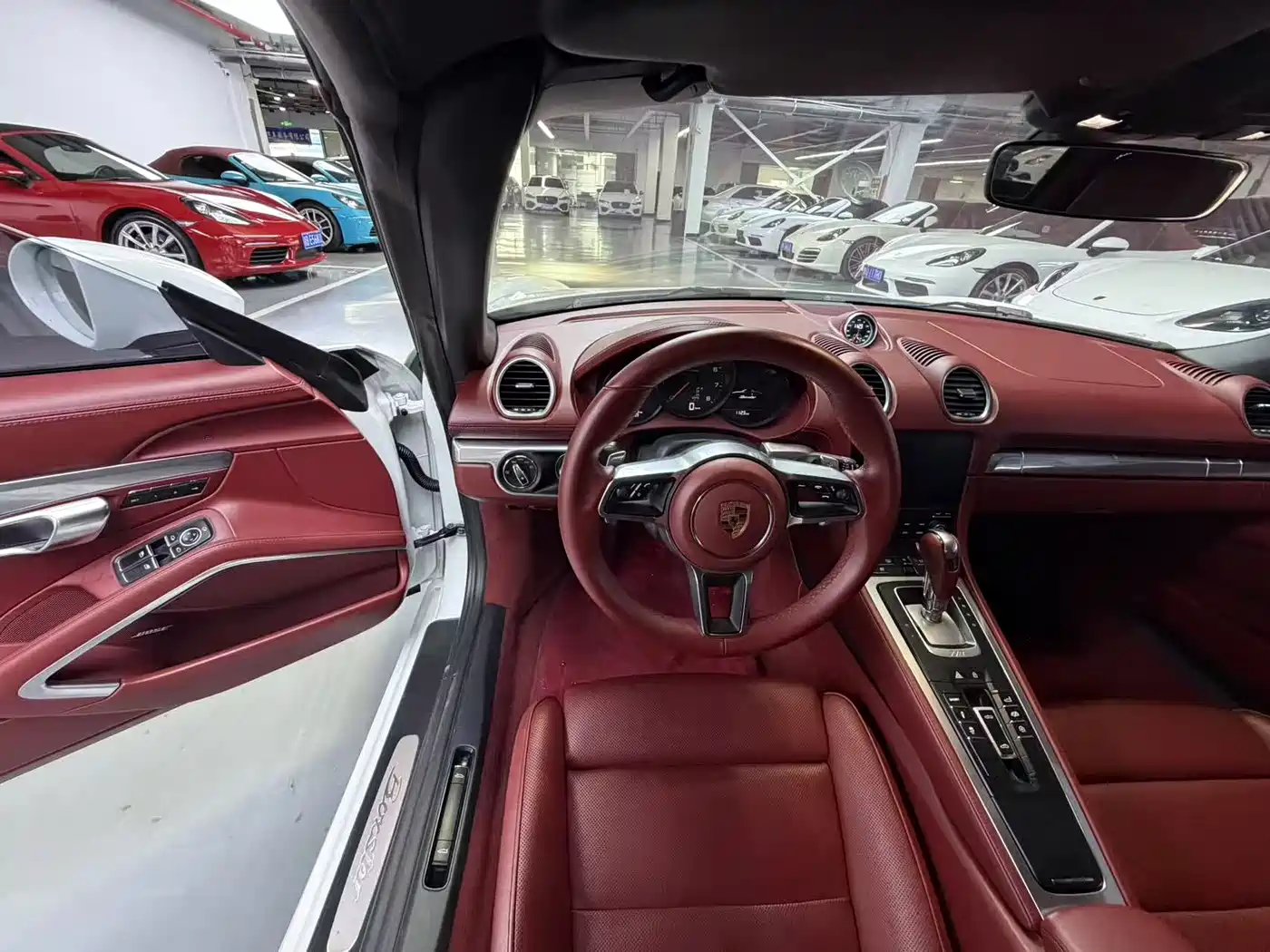Porsche 718 2020 Boxster 2.0T фото 10