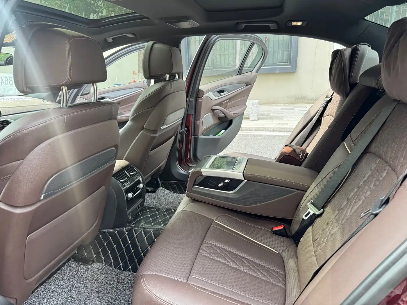 BMW 5 Series 2021 530Li Premium M Sport Package фото 8
