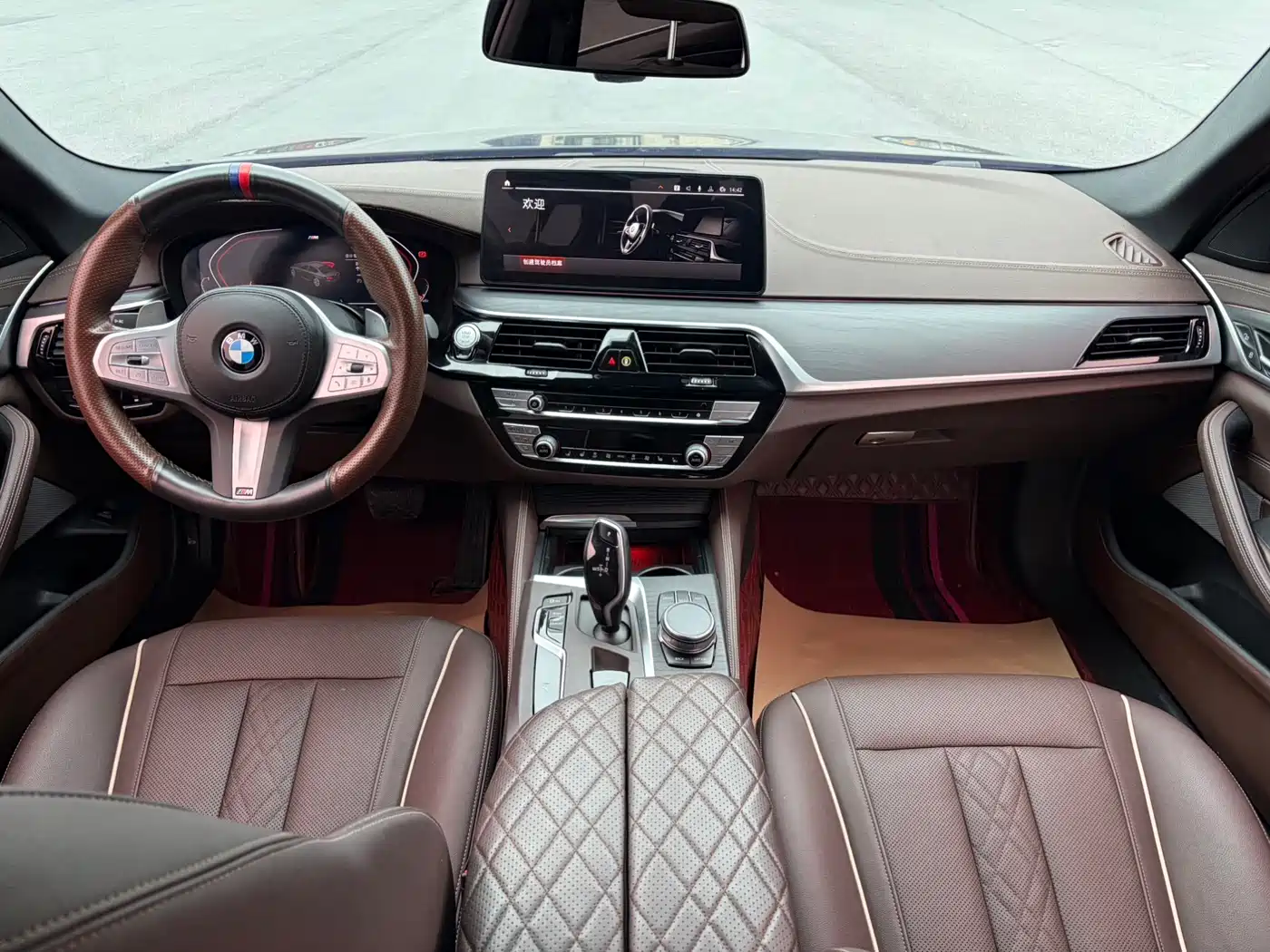 BMW 5 Series 2022 Model Second Facelift 530Li Leading M Sport Package фото 12