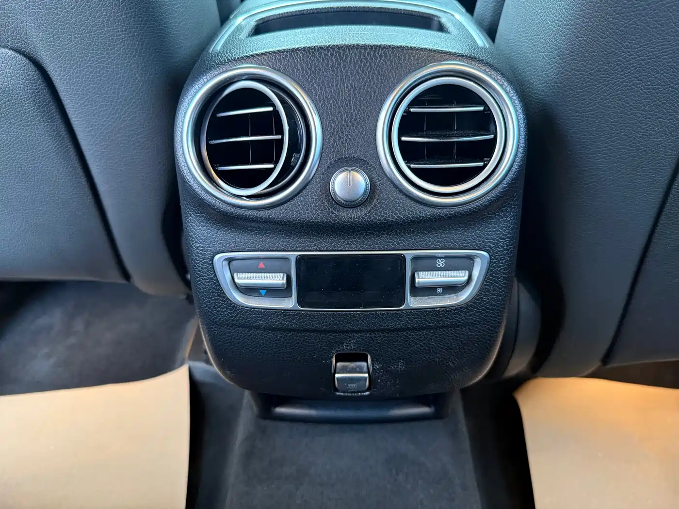 Mercedes-Benz GLC 2021 GLC 260 L 4MATIC Luxury фото 11