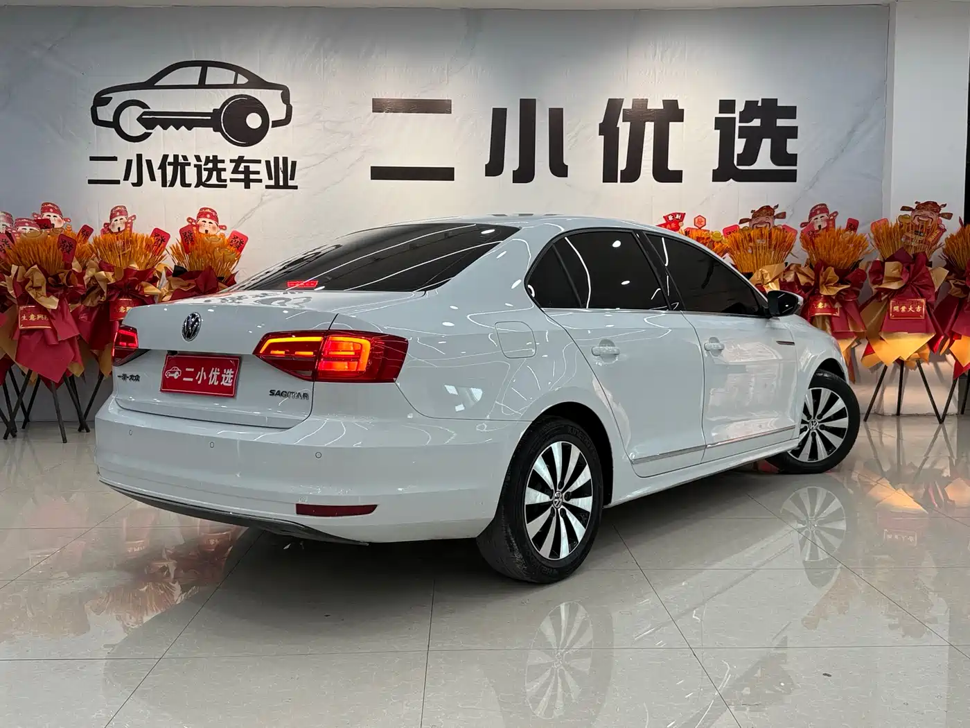 Volkswagen Sagitar 2018 1.6L Automatic Comfort фото 5