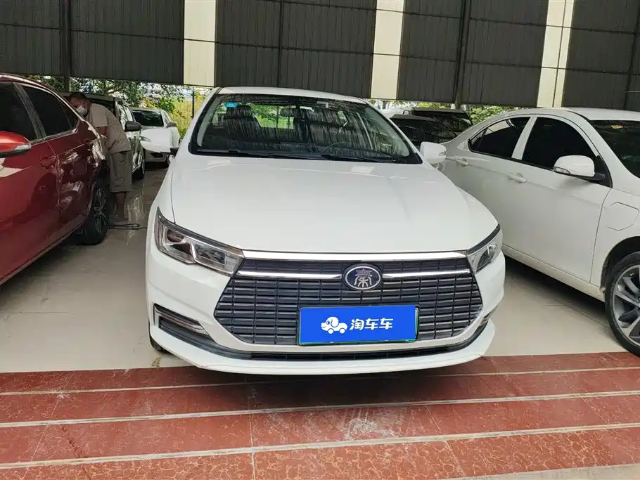 BYD Qin New Energy 2021 Leading Comfort Edition фото 2