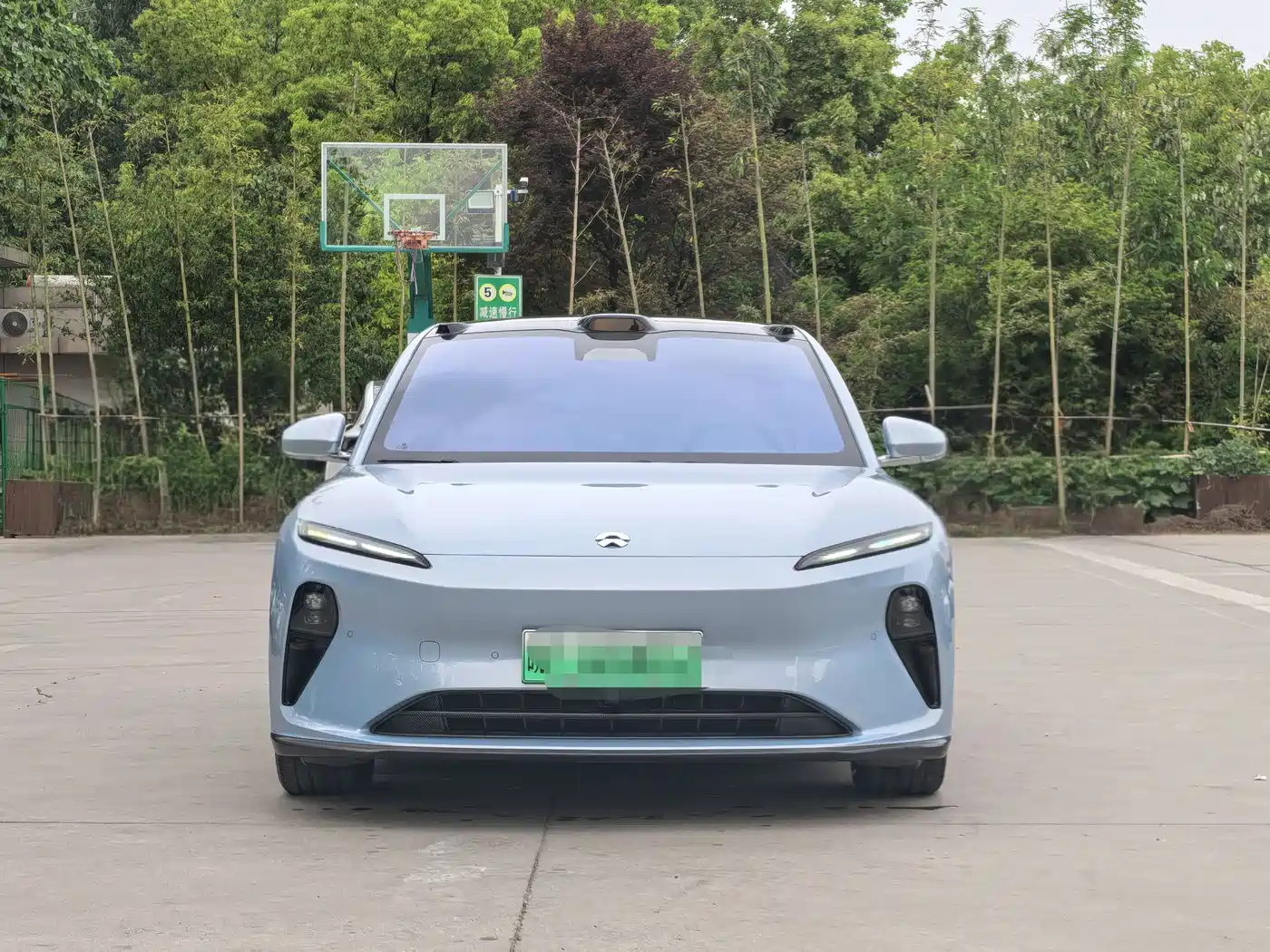 NIO NIO ET5