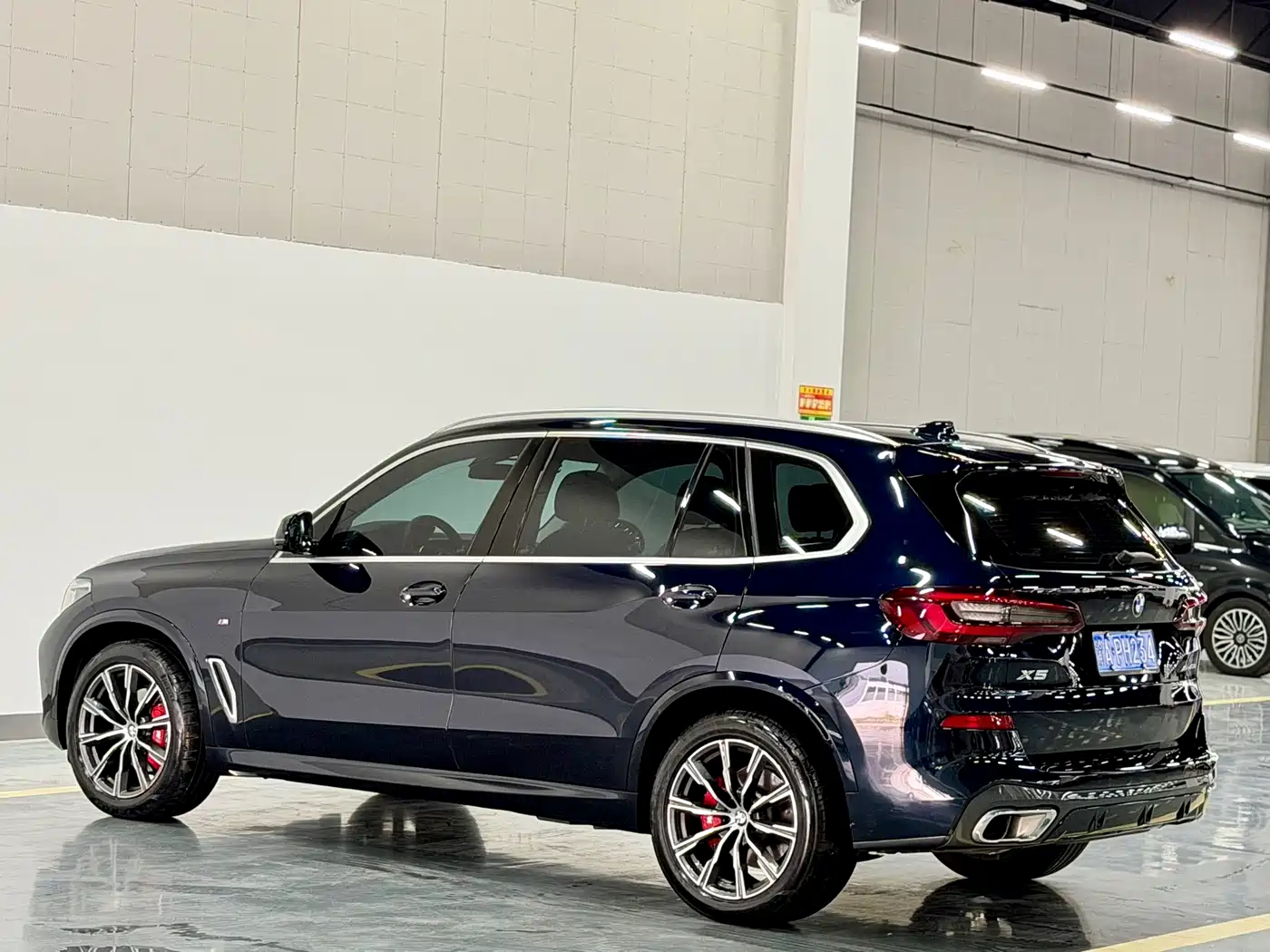 BMW X5 2022 2022 xDrive 30Li Premium M Sport Package