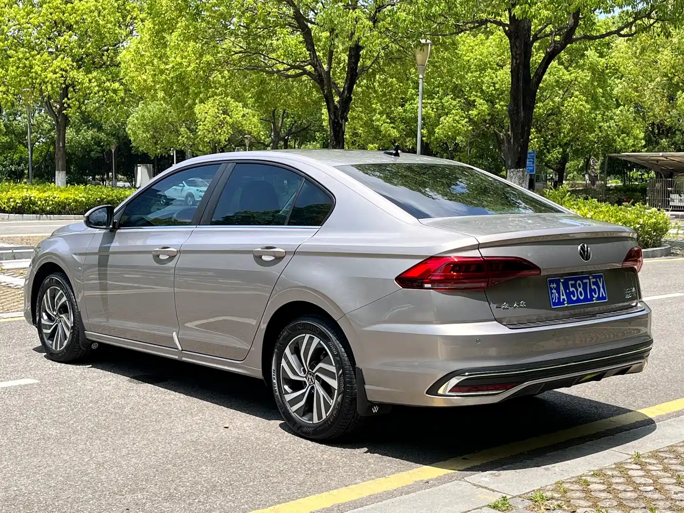 Volkswagen Bora 2025 Facelift 280TSI DSG Premium Edition фото 4