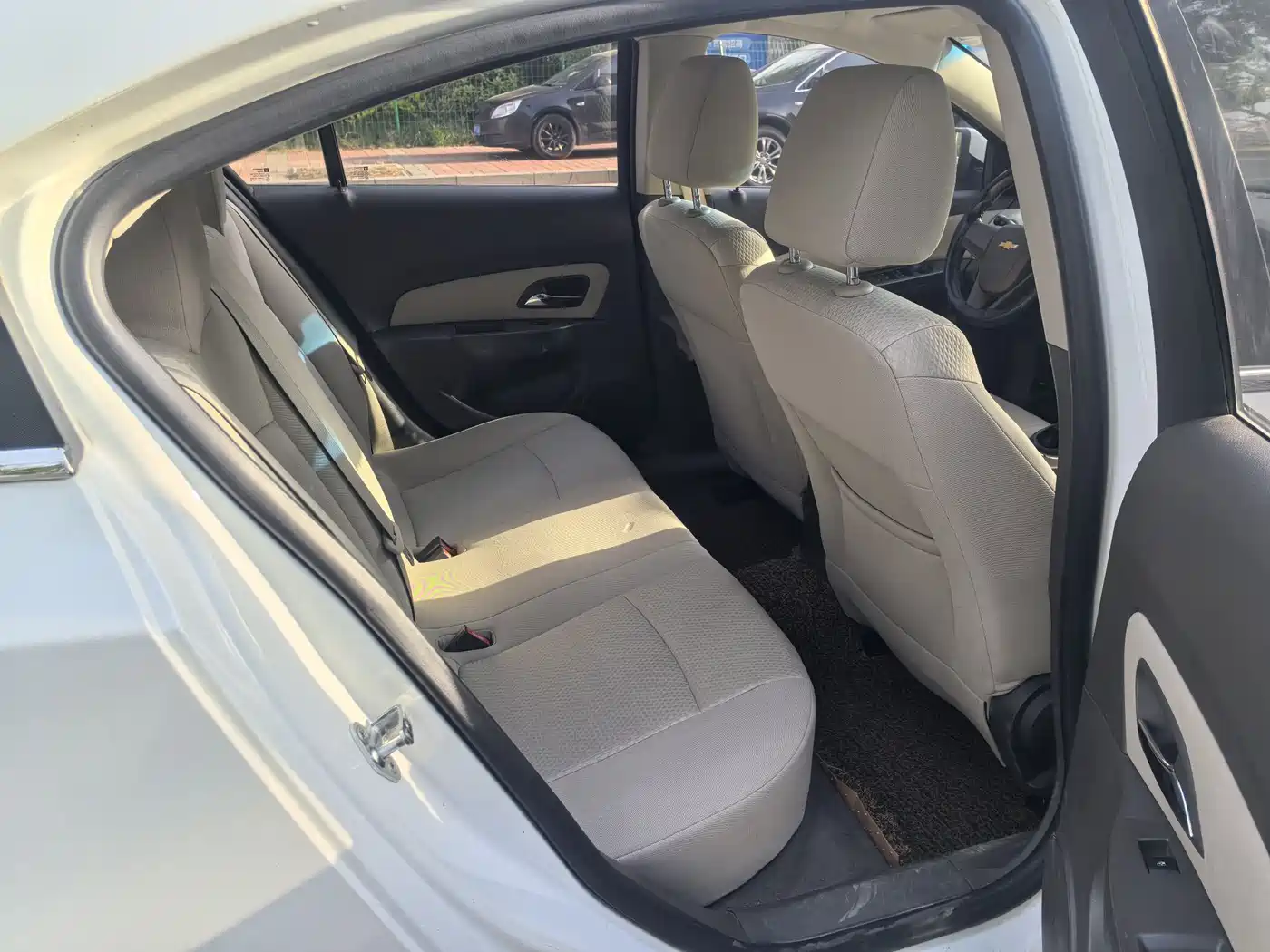Chevrolet Cruze 2015 1.5L Classic SL MT фото 8