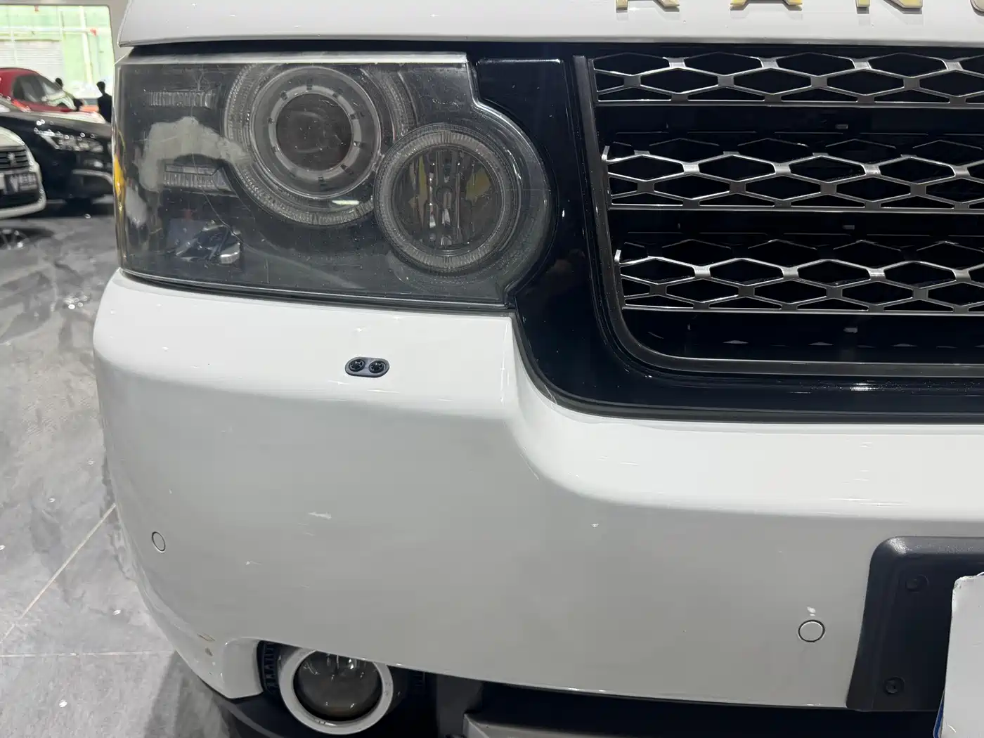 Land Rover Range Rover 2011 5.0 SC V8 фото 27