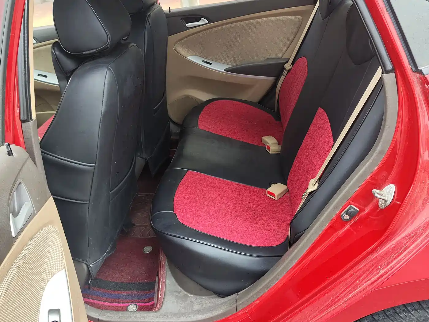 Hyundai Verna 2010 Sedan 1.4L Automatic Fashion GT фото 5