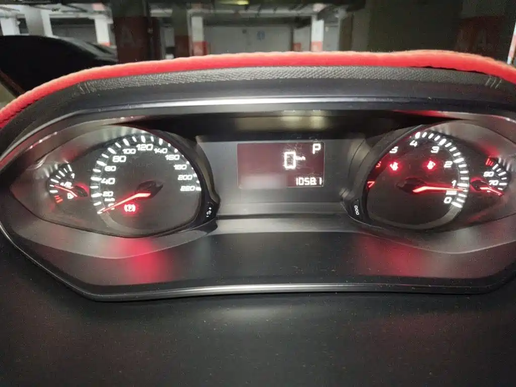 Peugeot 308 2018 1.6L Auto Fashion Edition фото 4