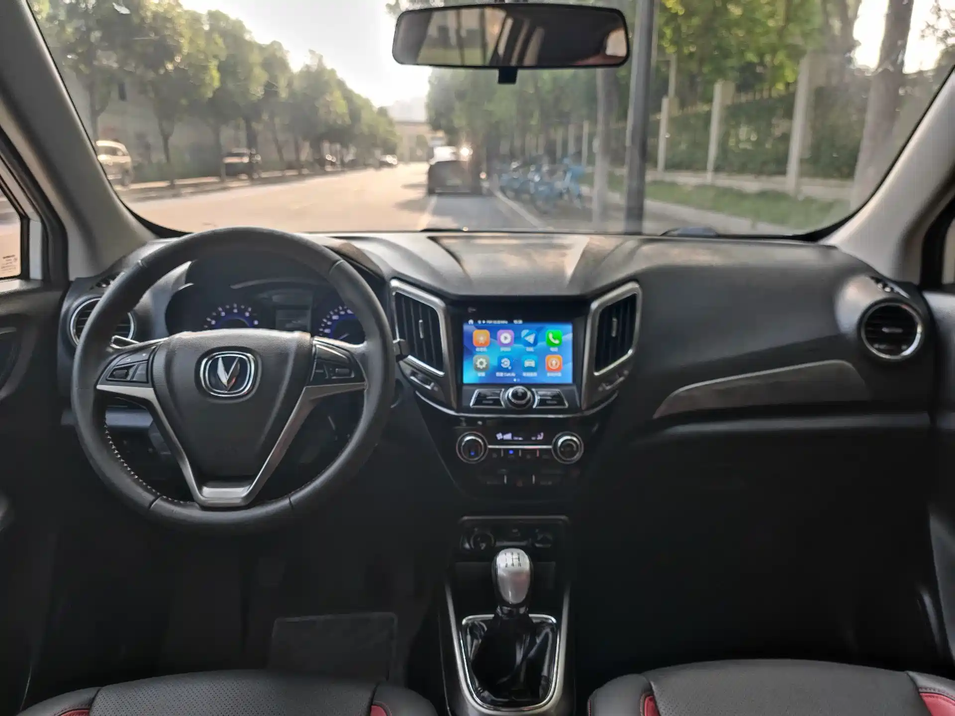 Фото 28 - Changan CS15