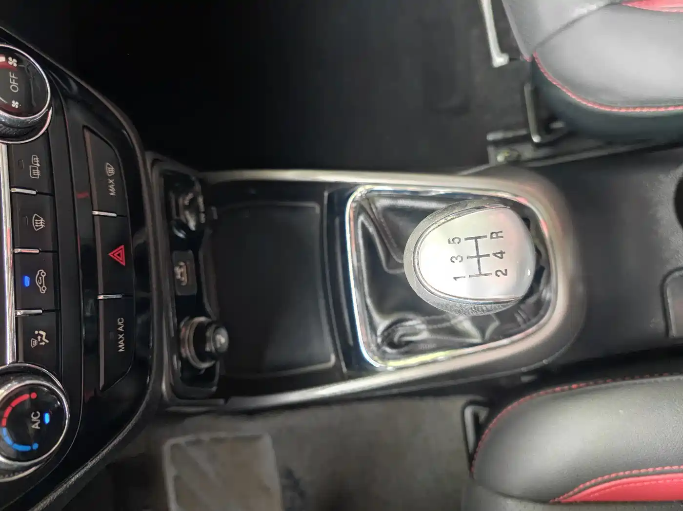 Changan CS15 2016 2016 1.5L Manual Luxury