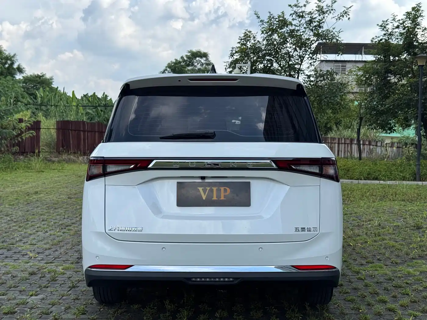 Wuling Motors Wuling Jiachen 2024 2022 1.5T CVT Smart Luxury