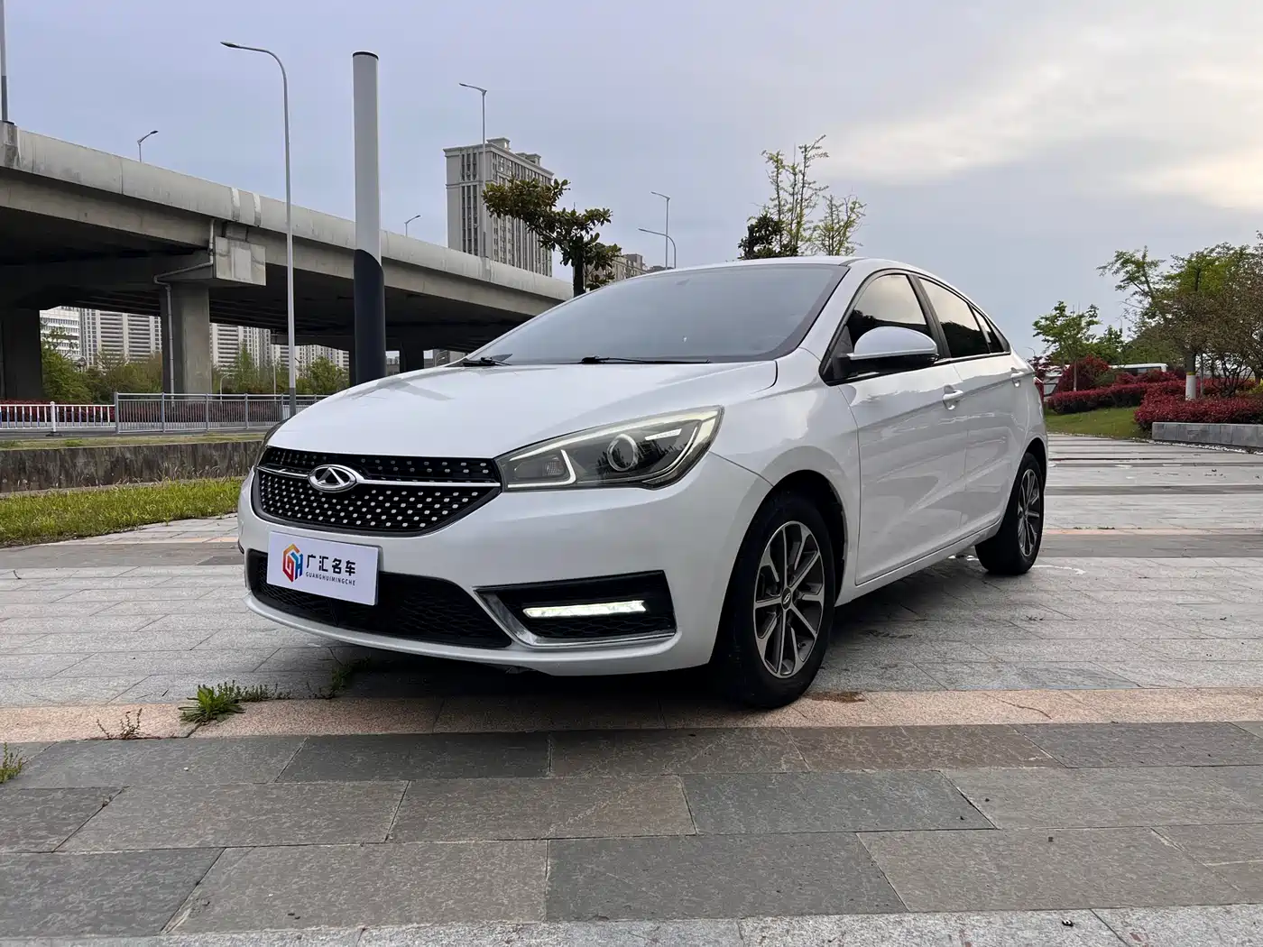 CHERY ARRIZO 5