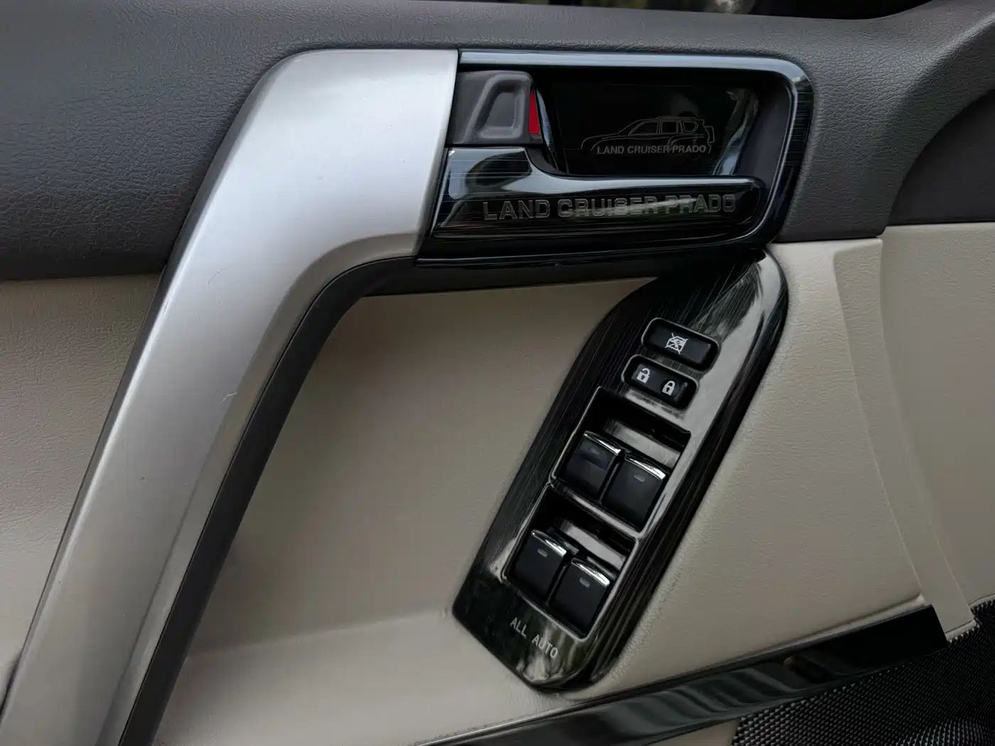 Toyota Prado (Import) 2014 2.7L Automatic Standard Edition фото 13