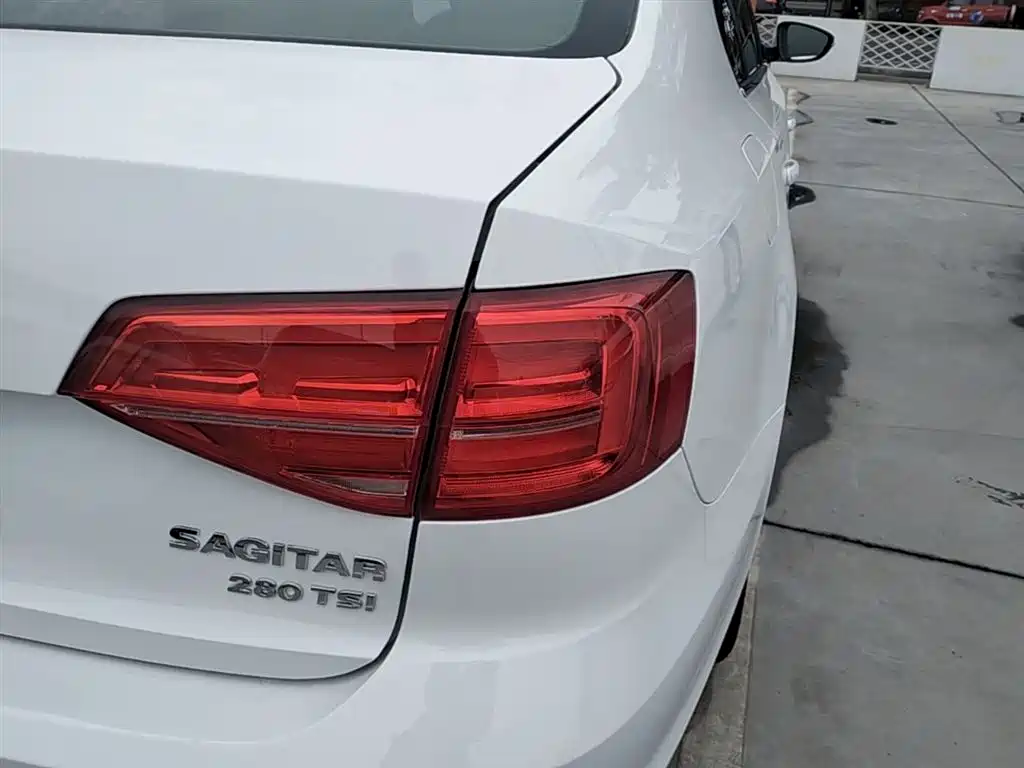 Volkswagen Sagitar 2018 280TSI DSG Comfort фото 8