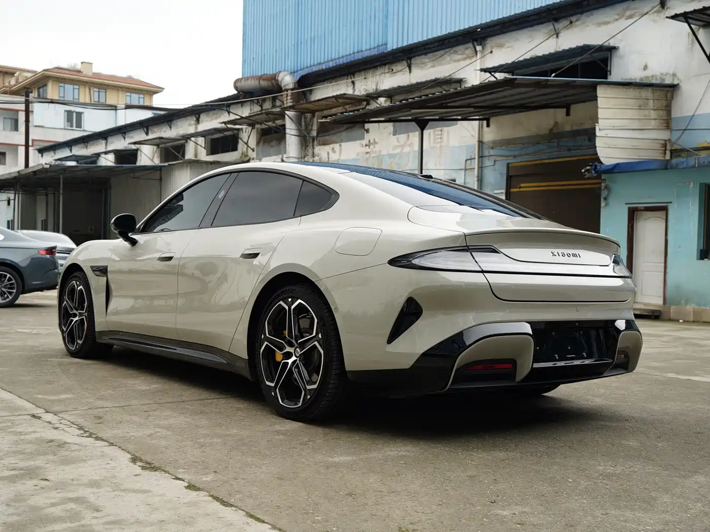 XIAOMI CAR XIAOMI SU7