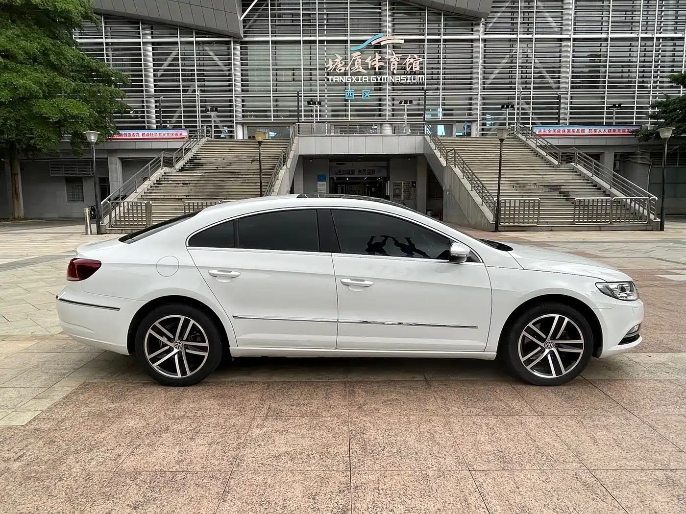 Volkswagen FAW-Volkswagen CC 2016 Model 1.8TSI Premium фото 8