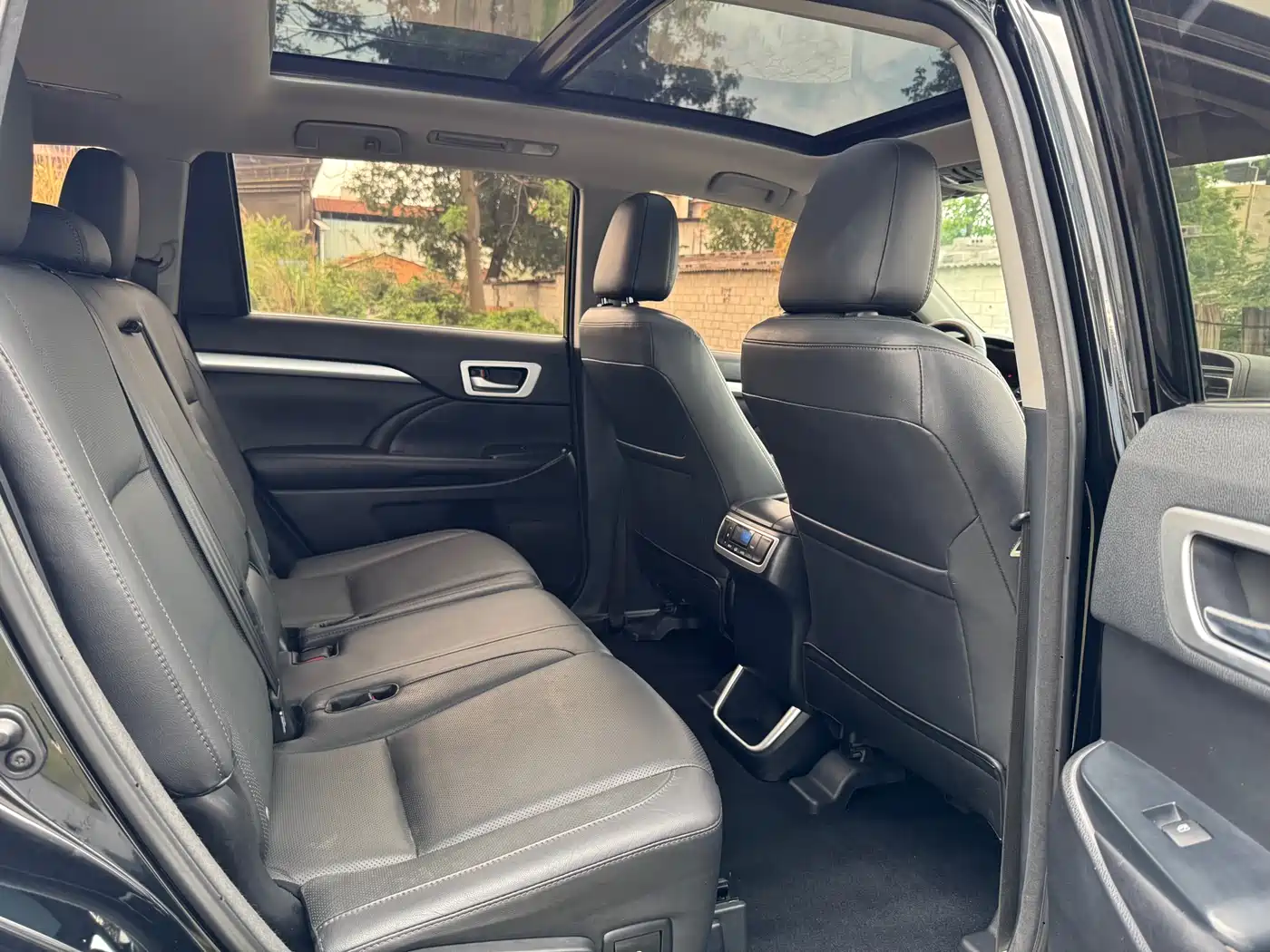 Toyota Highlander 2015 2.0T AWD Luxury Edition 7-seater фото 9