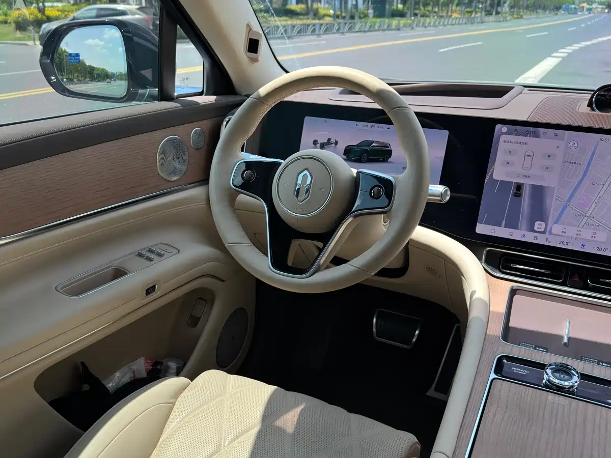 AITO Wenjie AITO M9 2026 Extended Range Ultra Edition 52kWh 6-seater фото 18